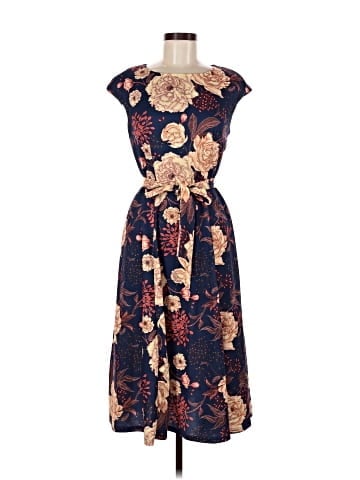 Dress Tells Casual Dress (view 1)