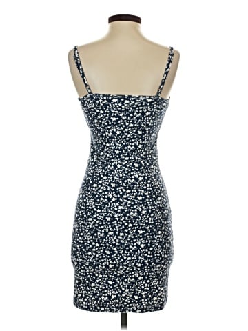 Old Navy Casual Dress (view 2)