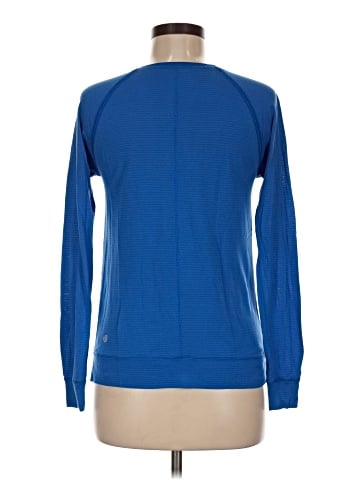 Lululemon Athletica Long Sleeve T-Shirt (view 2)