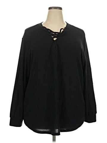 Torrid Long Sleeve T-Shirt (view 1)