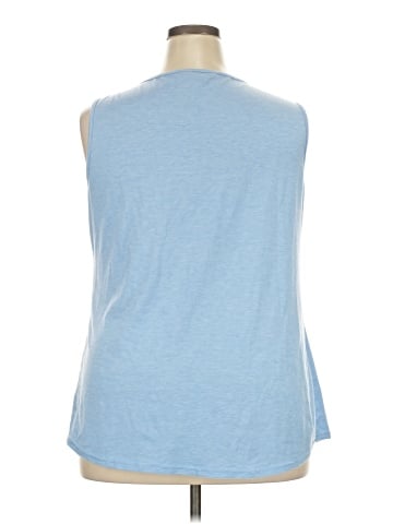 BLOOMCHIC Sleeveless T-Shirt (view 2)