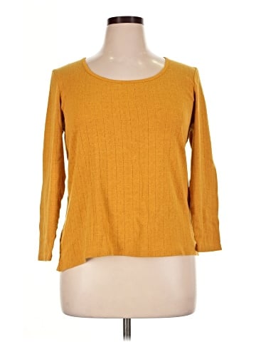 Old Navy Pullover Sweater (view 1)