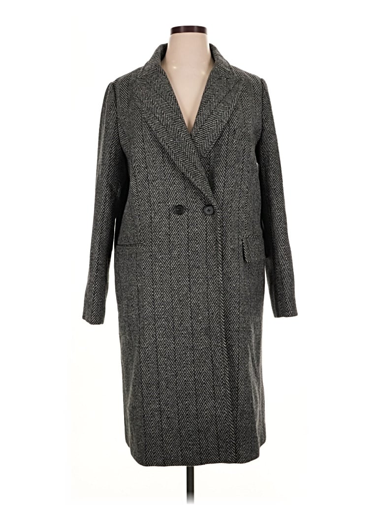 Pre-owned Caara Coat In Gray