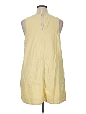Abercrombie & Fitch Casual Dress (view 2)