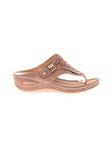 Unbranded Wedges (view 1)