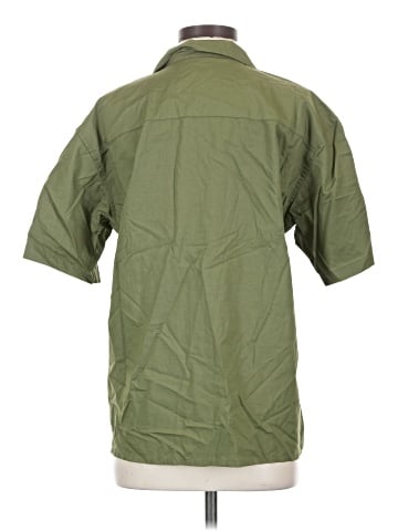 Uniqlo Short Sleeve Button-Down Shirt (view 2)