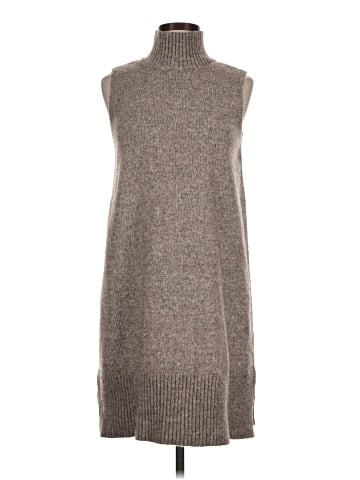 Free Assembly Casual Dress (view 1)
