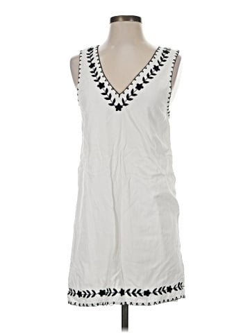 Urban Outfitters Casual Dress (view 1)