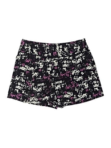 Elle Shorts (view 1)