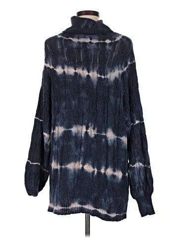 American Eagle Outfitters Pullover Sweater (view 2)