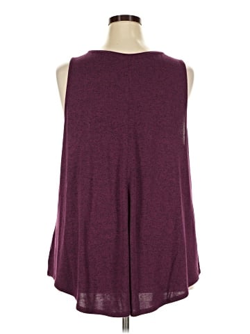 Old Navy Sleeveless T-Shirt (view 2)