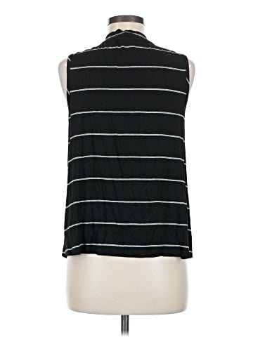 Amour Vert Sleeveless Blouse (view 2)