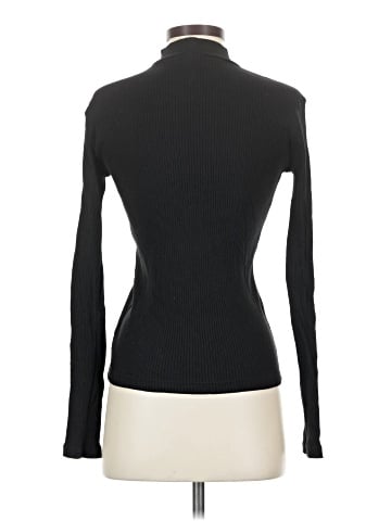 Uniqlo Turtleneck Sweater (view 2)