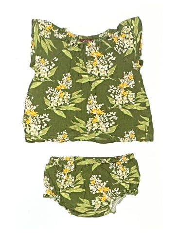 MilkBarn Sleeveless Blouse (view 1)