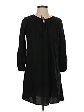 Old Navy Casual Dress (view 1)