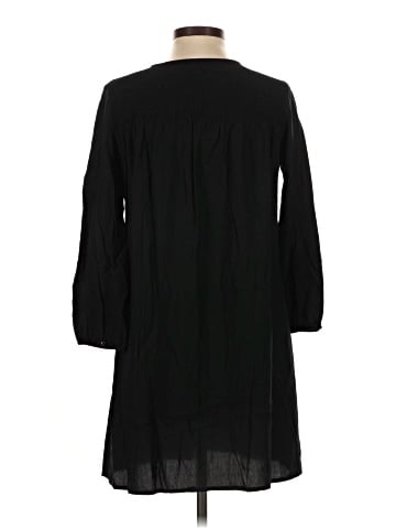 Old Navy Casual Dress (view 2)