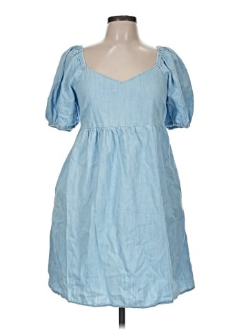 Old Navy Casual Dress (view 1)