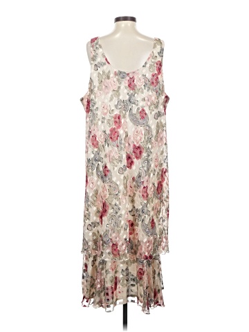Saks Fifth Avenue Casual Dress (view 2)