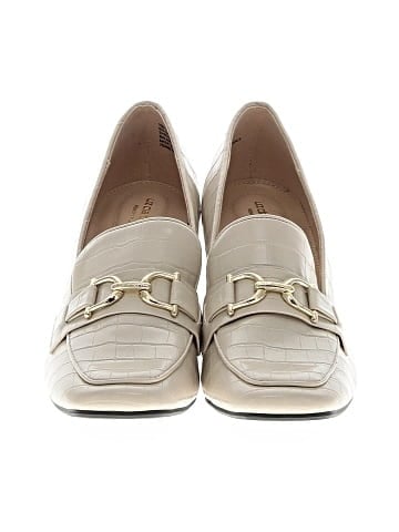 Liz Claiborne Heels (view 2)