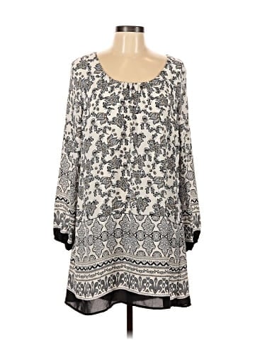 Charlotte Russe Casual Dress (view 1)