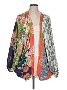 Akemi + Kin Kimono
