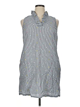 Crown & Ivy Casual Dress (view 1)