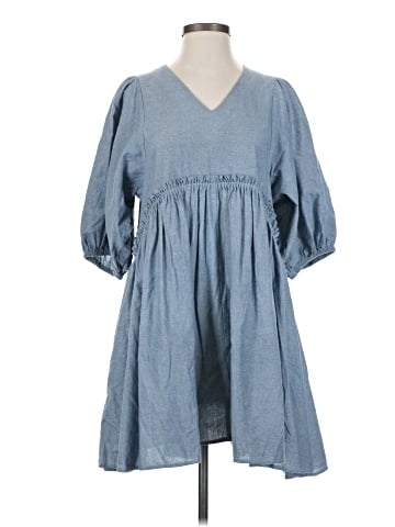 Aaron & Amber Casual Dress (view 1)