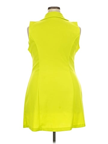 Wearever Sleeveless Button-Down Shirt (view 2)