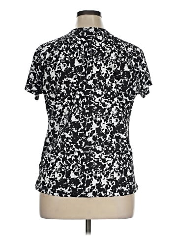 Nike Short Sleeve T-Shirt (view 2)
