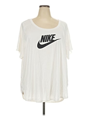 Nike Short Sleeve T-Shirt (view 1)