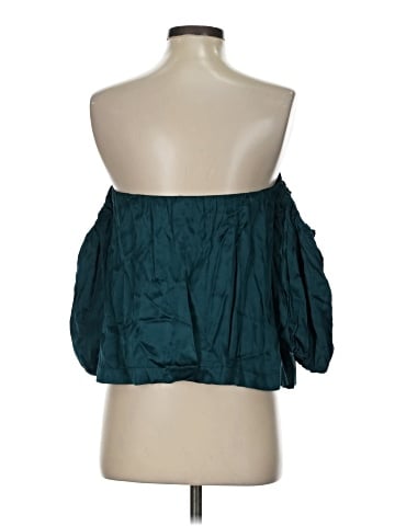 Urban Outfitters 3/4 Sleeve Blouse (view 2)