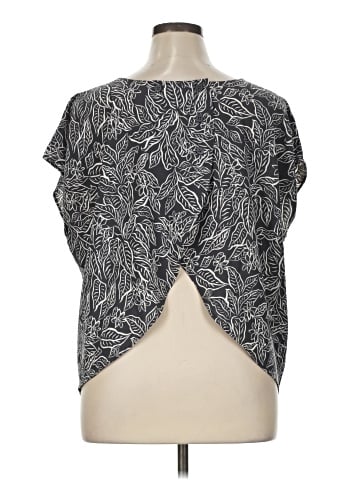 Torrid Short Sleeve Blouse (view 2)