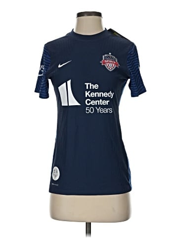 Nike Short Sleeve Top (view 1)