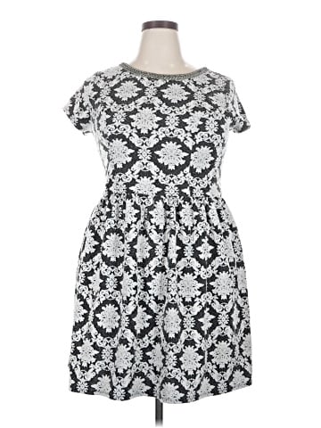 Xhilaration Casual Dress (view 1)
