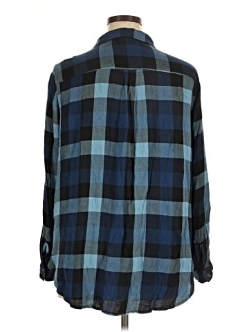 Terra & Sky 3/4 Sleeve Button-Down Shirt (view 2)