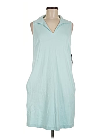 New York & Company Sleeveless Button-Down Shirt (view 1)