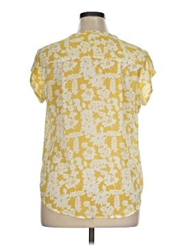 Fun2Fun Short Sleeve Blouse (view 2)