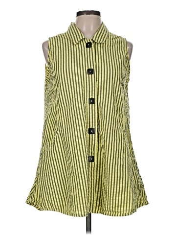 Assorted Brands Sleeveless Button-Down Shirt (view 1)