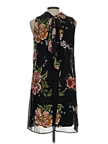 Signature by Robbie Bee Casual Dress (view 2)