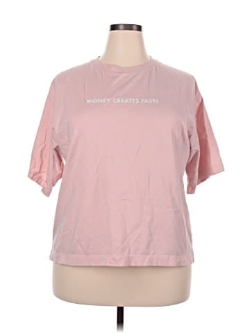 UT for Uniqlo Short Sleeve T-Shirt (view 1)
