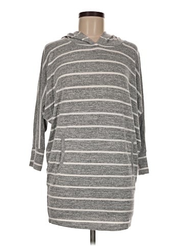 Market and Spruce Poncho (view 1)