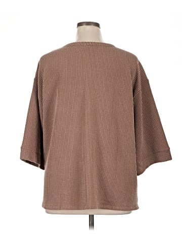Andree by UNIT 3/4 Sleeve Top (view 2)