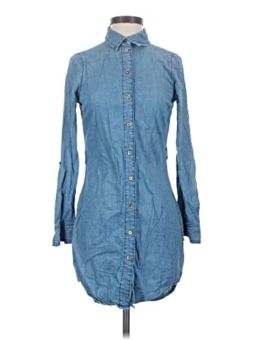 Guess Long Sleeve Button-Down Shirt (view 1)