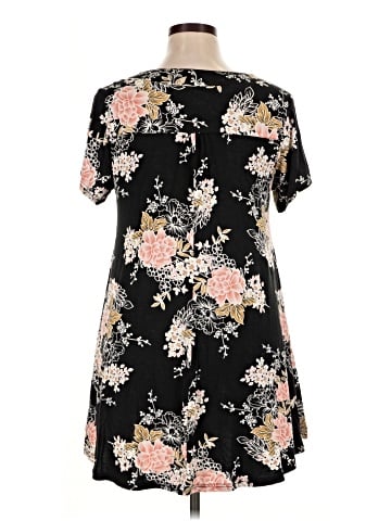 Larace Casual Dress (view 2)