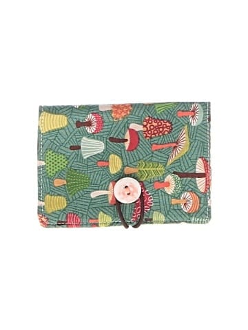 Unbranded Wallet (view 1)