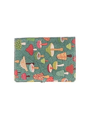 Unbranded Wallet (view 2)