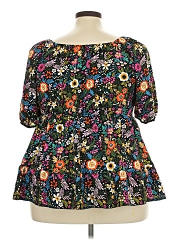 BLOOMCHIC Short Sleeve Blouse (view 2)