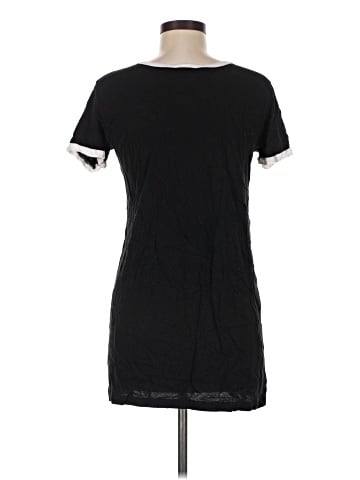 Forever 21 Short Sleeve T-Shirt (view 2)