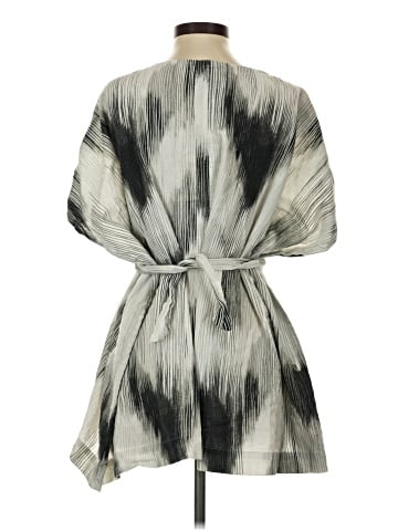 Natori Short Sleeve Blouse (view 2)