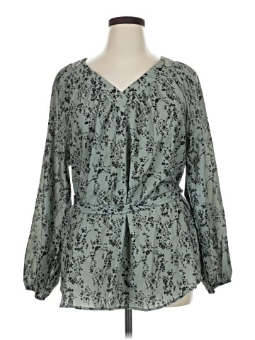 BLOOMCHIC 3/4 Sleeve Blouse (view 1)